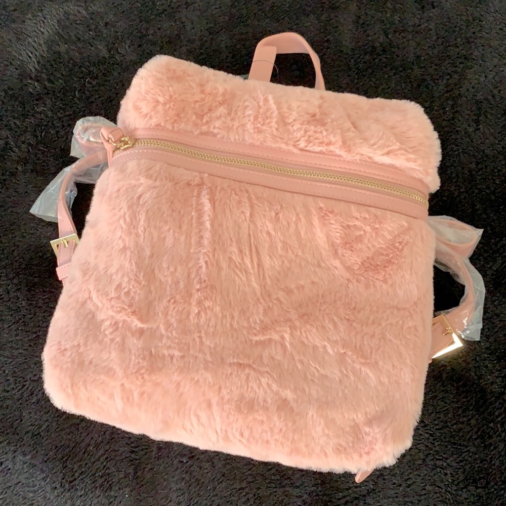 NWT FOREVER 21 Pink Fur Backpack